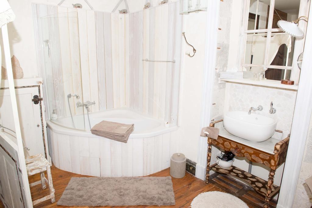 Au Bonheur D'Alphonse Bed & Breakfast Lusignan-Petit Rom bilde